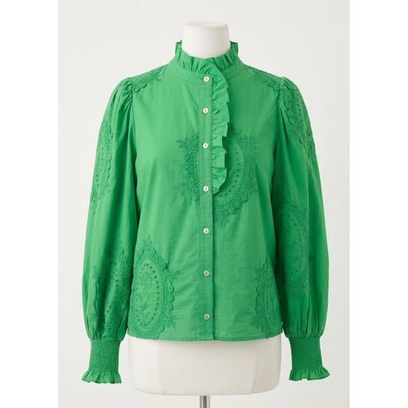 ENTRO Tops - NEW ENTRO susie embroidered top in green